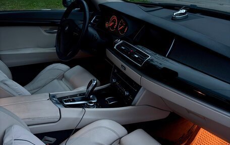 BMW 5 серия, 2010 год, 1 550 000 рублей, 11 фотография