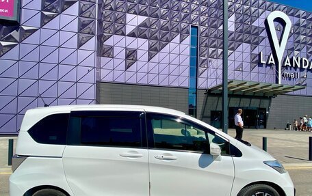 Honda Freed I, 2015 год, 1 230 000 рублей, 6 фотография