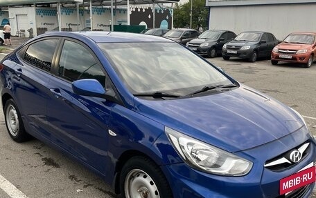 Hyundai Solaris II рестайлинг, 2011 год, 530 000 рублей, 4 фотография