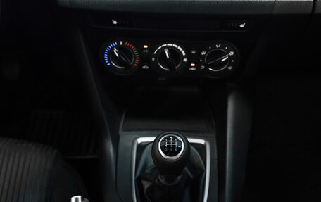 Mazda 3, 2014 год, 1 098 777 рублей, 17 фотография