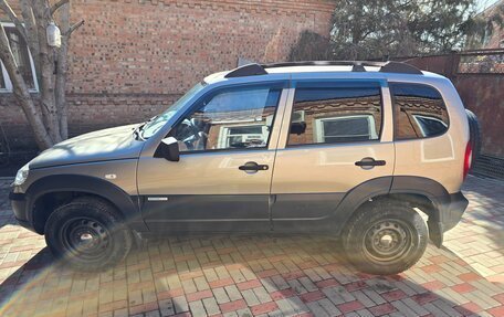 Chevrolet Niva I рестайлинг, 2011 год, 580 000 рублей, 9 фотография
