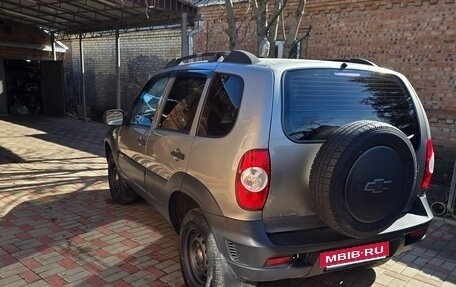 Chevrolet Niva I рестайлинг, 2011 год, 580 000 рублей, 3 фотография