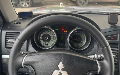 Mitsubishi Pajero IV, 2011 год, 1 740 000 рублей, 10 фотография
