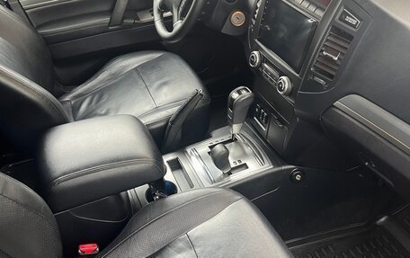 Mitsubishi Pajero IV, 2011 год, 1 740 000 рублей, 12 фотография