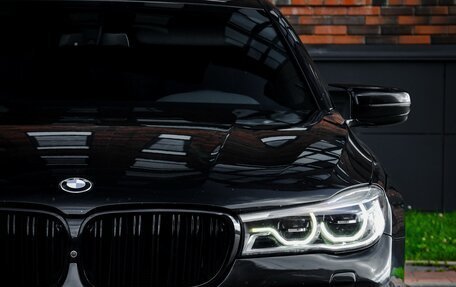 BMW 7 серия, 2018 год, 3 800 000 рублей, 3 фотография