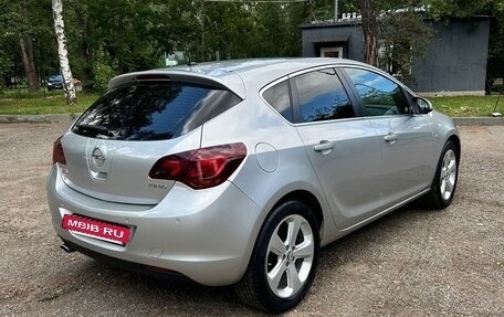 Opel Astra J, 2011 год, 830 000 рублей, 5 фотография
