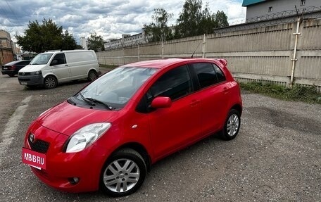 Toyota Yaris III рестайлинг, 2008 год, 520 000 рублей, 3 фотография