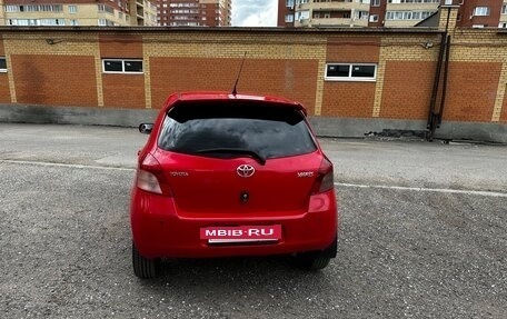 Toyota Yaris III рестайлинг, 2008 год, 520 000 рублей, 4 фотография