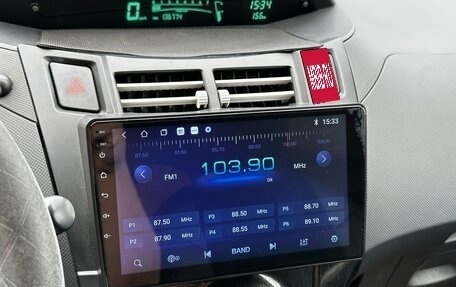 Toyota Yaris III рестайлинг, 2008 год, 520 000 рублей, 11 фотография