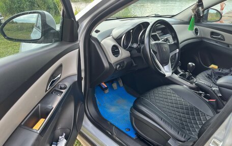 Chevrolet Cruze II, 2011 год, 600 000 рублей, 5 фотография