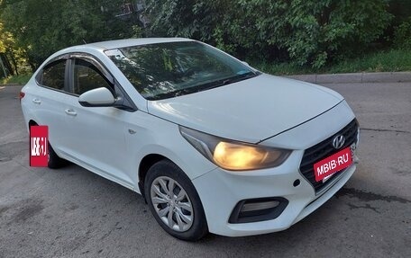 Hyundai Solaris II рестайлинг, 2017 год, 600 000 рублей, 3 фотография