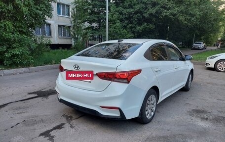 Hyundai Solaris II рестайлинг, 2017 год, 600 000 рублей, 4 фотография