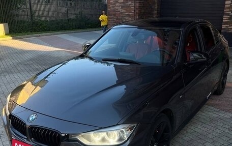 BMW 3 серия, 2015 год, 2 000 000 рублей, 1 фотография