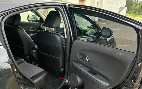 Honda Vezel, 2014 год, 1 850 000 рублей, 11 фотография