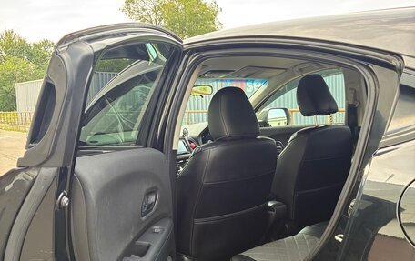 Honda Vezel, 2014 год, 1 850 000 рублей, 12 фотография