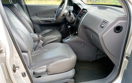 Hyundai Tucson III, 2005 год, 735 000 рублей, 8 фотография