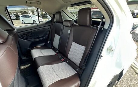 Toyota Yaris Cross, 2021 год, 1 376 000 рублей, 18 фотография