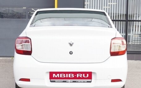 Renault Logan II, 2018 год, 620 000 рублей, 6 фотография