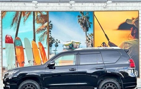 Toyota Land Cruiser Prado 150 рестайлинг 2, 2022 год, 3 168 000 рублей, 4 фотография