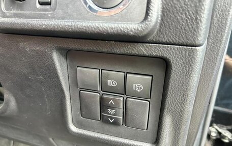Toyota Land Cruiser Prado 150 рестайлинг 2, 2022 год, 3 168 000 рублей, 17 фотография