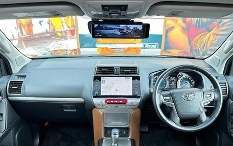 Toyota Land Cruiser Prado 150 рестайлинг 2, 2022 год, 3 168 000 рублей, 18 фотография