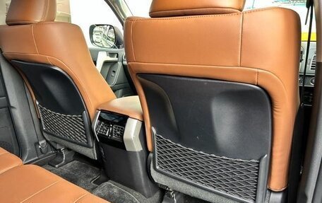 Toyota Land Cruiser Prado 150 рестайлинг 2, 2022 год, 3 168 000 рублей, 31 фотография
