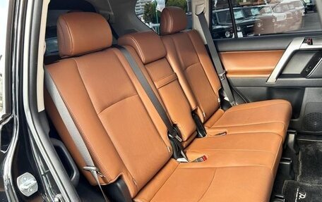 Toyota Land Cruiser Prado 150 рестайлинг 2, 2022 год, 3 168 000 рублей, 30 фотография
