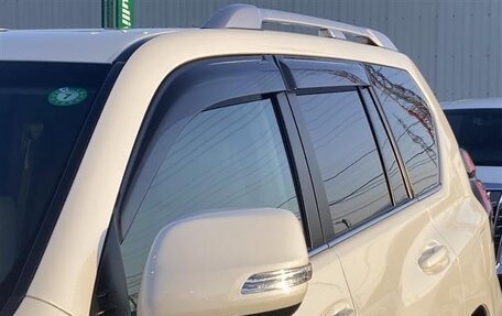 Toyota Land Cruiser Prado 150 рестайлинг 2, 2022 год, 3 256 000 рублей, 3 фотография