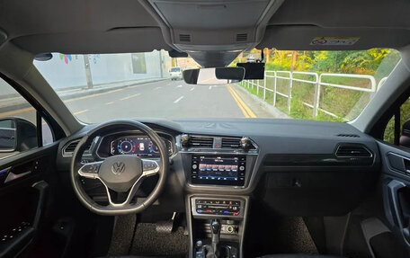 Volkswagen Tiguan II, 2022 год, 3 359 777 рублей, 6 фотография