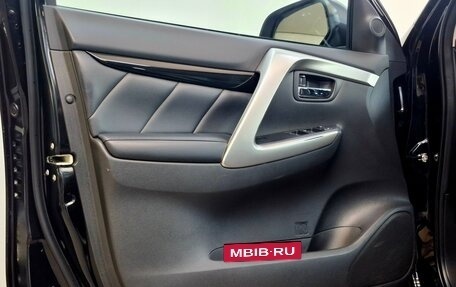 Mitsubishi Pajero Sport III рестайлинг, 2019 год, 3 400 000 рублей, 19 фотография