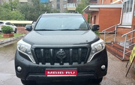 Toyota Land Cruiser Prado 150 рестайлинг 2, 2016 год, 4 250 000 рублей, 5 фотография