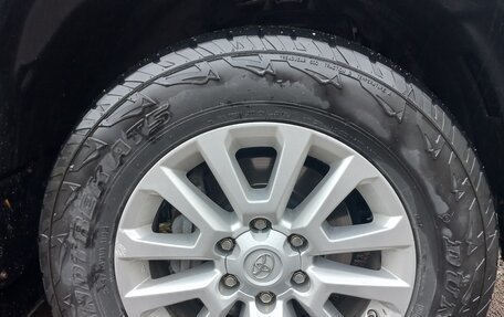 Toyota Land Cruiser Prado 150 рестайлинг 2, 2016 год, 4 250 000 рублей, 6 фотография