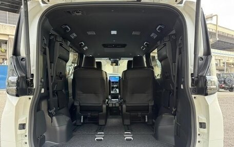 Toyota Voxy, 2022 год, 2 654 000 рублей, 36 фотография