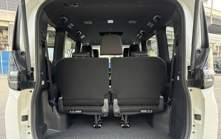 Toyota Voxy, 2022 год, 2 654 000 рублей, 35 фотография
