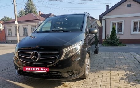 Mercedes-Benz Vito, 2021 год, 5 200 000 рублей, 2 фотография