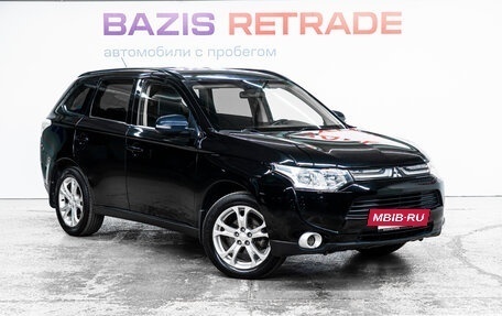 Mitsubishi Outlander III рестайлинг 3, 2013 год, 1 350 000 рублей, 3 фотография