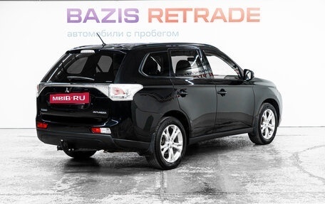 Mitsubishi Outlander III рестайлинг 3, 2013 год, 1 350 000 рублей, 5 фотография