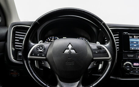 Mitsubishi Outlander III рестайлинг 3, 2013 год, 1 350 000 рублей, 18 фотография