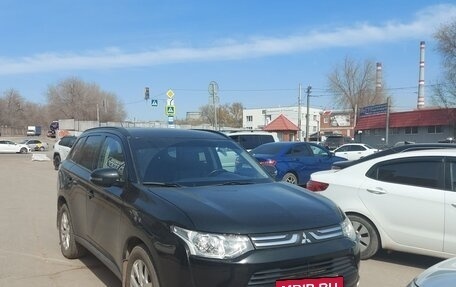 Mitsubishi Outlander III рестайлинг 3, 2013 год, 1 200 000 рублей, 3 фотография