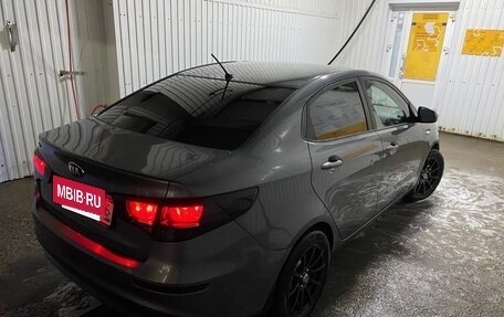 KIA Rio III рестайлинг, 2016 год, 865 000 рублей, 4 фотография
