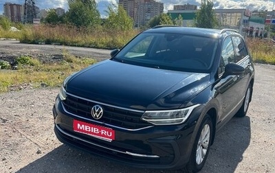 Volkswagen Tiguan II, 2021 год, 2 700 000 рублей, 1 фотография