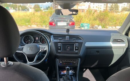 Volkswagen Tiguan II, 2021 год, 2 700 000 рублей, 9 фотография