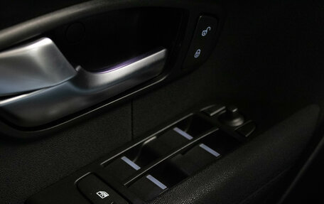 Land Rover Range Rover Evoque I, 2015 год, 2 359 000 рублей, 15 фотография