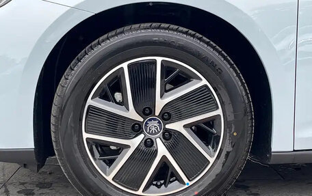 BYD Qin, 2024 год, 1 250 000 рублей, 10 фотография