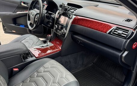 Toyota Camry, 2014 год, 1 750 000 рублей, 7 фотография