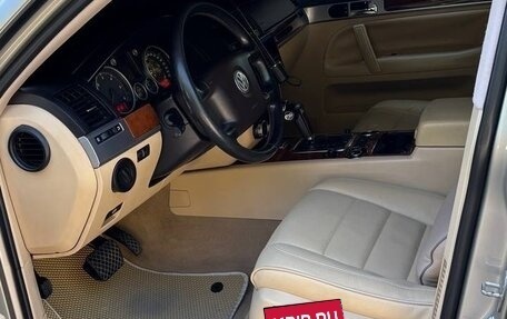 Volkswagen Touareg III, 2005 год, 1 210 000 рублей, 3 фотография