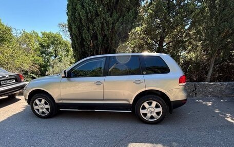 Volkswagen Touareg III, 2005 год, 1 210 000 рублей, 5 фотография