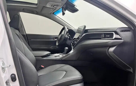Toyota Camry, 2021 год, 2 761 777 рублей, 10 фотография