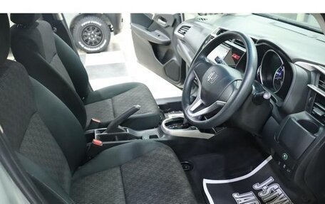 Honda Fit III, 2017 год, 870 001 рублей, 15 фотография