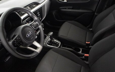 KIA Rio IV, 2020 год, 1 589 000 рублей, 9 фотография